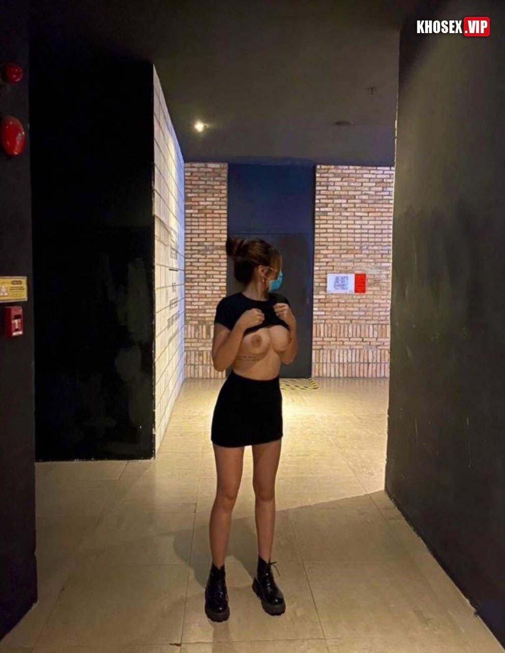 Clip sex em bé đào babipeachyy thả rông ở rạp chiếu phim và chịch lút cán trong khách sạn (Full Clip + Pic) 12 Clip sex em bé đào babipeachyy thả rông ở rạp chiếu phim và chịch lút cán trong khách sạn (Full Clip + Pic) - Hình 02