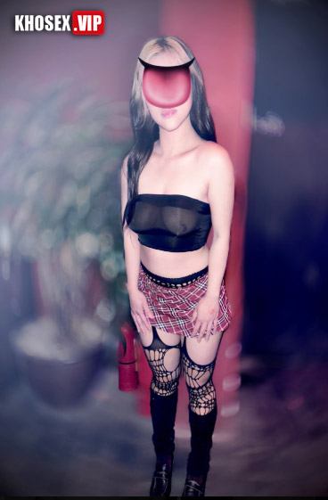 Đi Bar gạ địt em gái dâm body múp ngon (Full Clip + Pic) - P2 9 Đi Bar gạ địt em gái dâm body múp ngon (Full Clip + Pic) - P2 - Hình 01