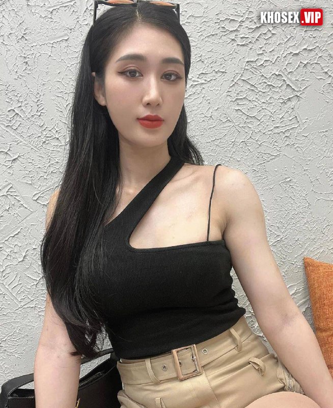 Em gymer Bùi Thu Hằng lộ clip sex địt nhau với người yêu trong khách sạn 11 Em gymer Bùi Thu Hằng lộ clip sex địt nhau với người yêu trong khách sạn - Hình 04