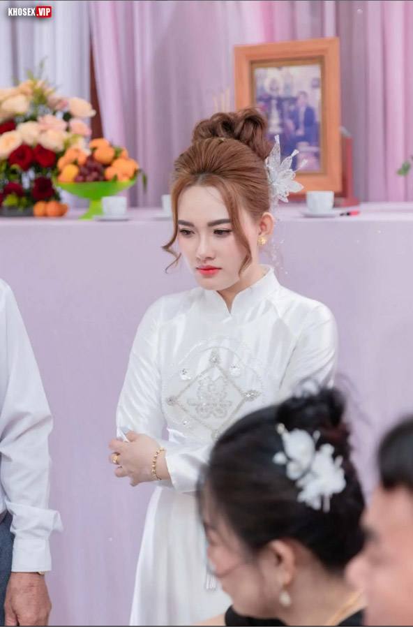 Clip sex Chú rể địt cô dâu trong đám cưới Phần 2 hậu sau đám cưới (Full clip + Pic) 24 Clip sex Chú rể địt cô dâu trong đám cưới Phần 2 hậu sau đám cưới (Full clip + Pic) - Hình 05
