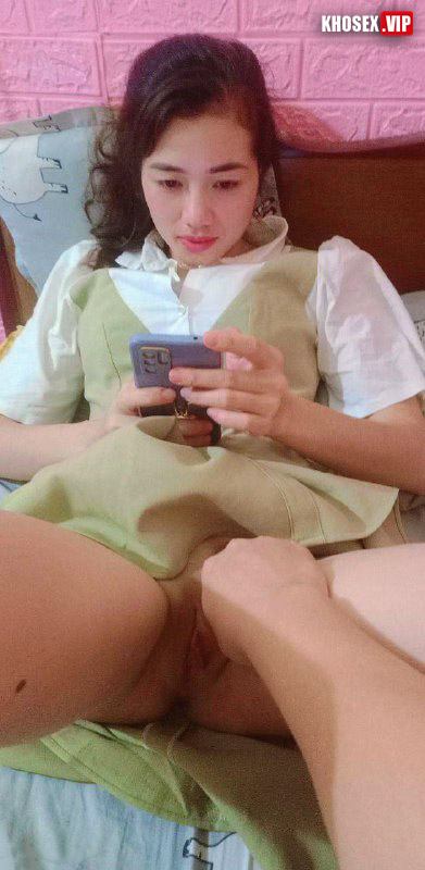 Em đang nấu ăn mà anh kéo váy em lên chịch ngay tại bếp – Phần 3 8 Em đang nấu ăn mà anh kéo váy em lên chịch ngay tại bếp – Phần 3 - Hình 03