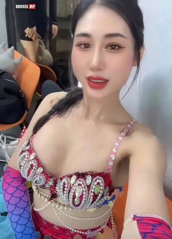 Em gymer Bùi Thu Hằng lộ clip sex địt nhau với người yêu trong khách sạn - Phần 2 15 Em gymer Bùi Thu Hằng lộ clip sex địt nhau với người yêu trong khách sạn - Phần 2 - Hình 01