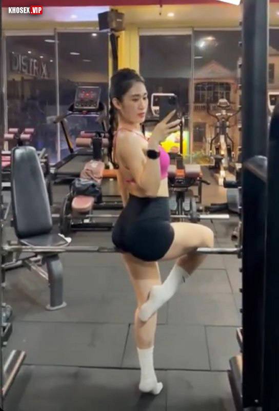 Em gymer Bùi Thu Hằng lộ clip sex địt nhau với người yêu trong khách sạn - Phần 2 24 Em gymer Bùi Thu Hằng lộ clip sex địt nhau với người yêu trong khách sạn - Phần 2 - Hình 10