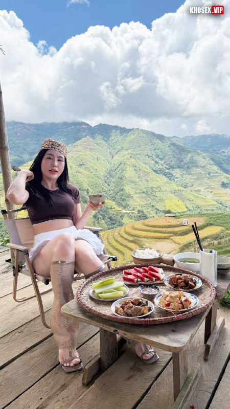 Em gymer Bùi Thu Hằng lộ clip sex địt nhau với người yêu trong khách sạn - Phần 2 28 Em gymer Bùi Thu Hằng lộ clip sex địt nhau với người yêu trong khách sạn - Phần 2 - Hình 14