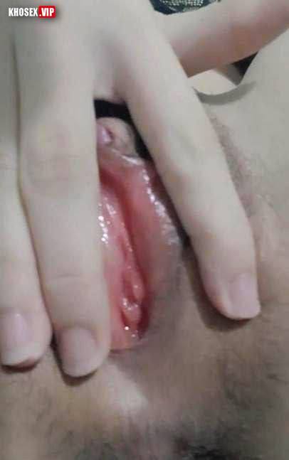 Anh chỉ mới nhấp thôi mà hột le em nứng quá rồi (Full Clip + Pic) - Hình 05