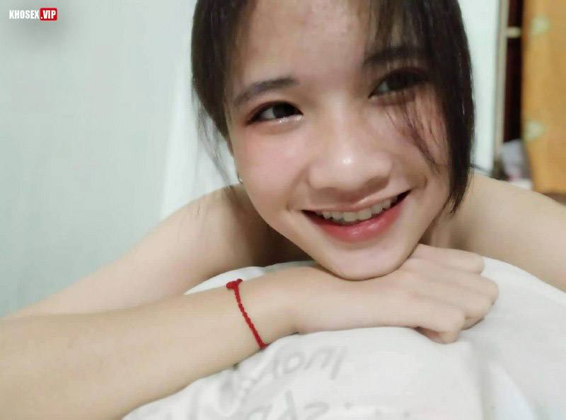 Lộ clip sex em gái xinh bị người yêu chịch rung cả giường (Full Clip + Pic) - Phần 1 27 Lộ clip sex em gái xinh bị người yêu chịch rung cả giường (Full Clip + Pic) - Phần 1 - Hình 04