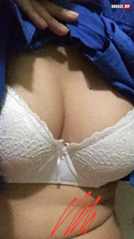 Lộ clip sex em học sinh đeo kính mặc áo dài địt với bạn trai (Full Clip + Pic) - Hình 14