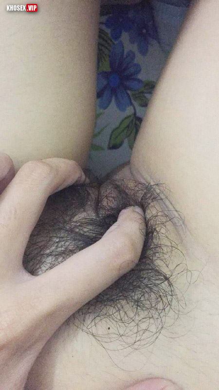 Lộ clip sex em học sinh đeo kính mặc áo dài địt với bạn trai (Full Clip + Pic) - Hình 21