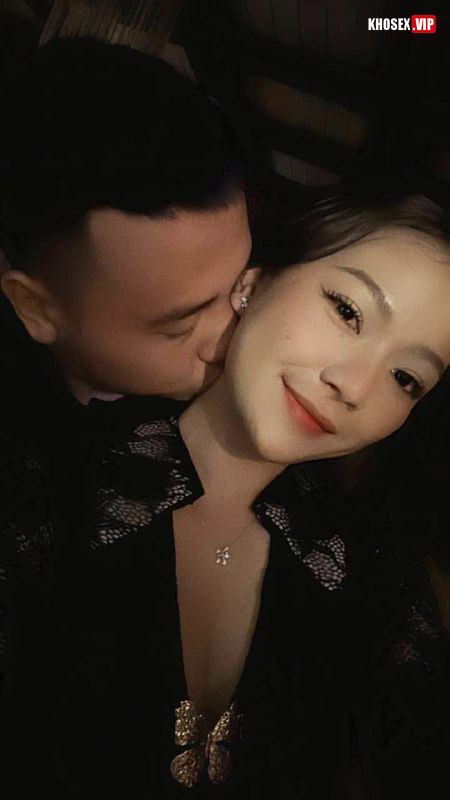 Vợ dâm thích đụ public chơi some (Full Clip + Pic) - Phần 1 - Hình 03