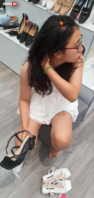 Cặp vợ chồng rảnh rỗi lôi nhau ra đụ (Full Clip + Pic) - Hình 03