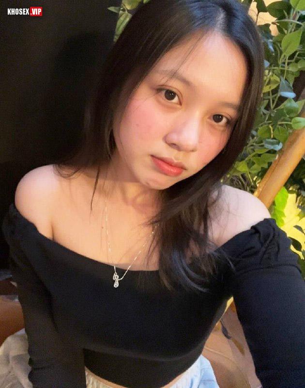 Lộ clip sex Em gái đeo kính đụ nhau với bạn trai, anh bắn rồi hả (Full Clip + Pic) - Hình 02