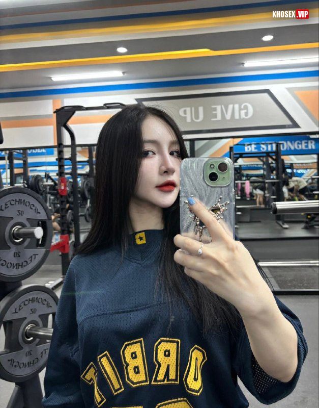 Full Clip Siêu Phẩm Tiffany Thư Gymer mặt xinh khẩu dâm Cu Em To Hơn Mấy Thằng Người Yêu Cũ Của Chị (Update Video + Pic) - Hình 24