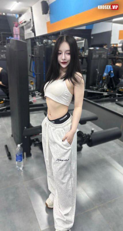 Full Clip Siêu Phẩm Tiffany Thư Gymer mặt xinh khẩu dâm Cu Em To Hơn Mấy Thằng Người Yêu Cũ Của Chị (Update Video + Pic) - Hình 26